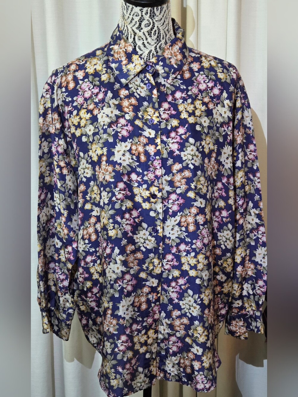 ​✨ STUNNING DANIEL HECHTER 100% SILK BLOUSE ✨